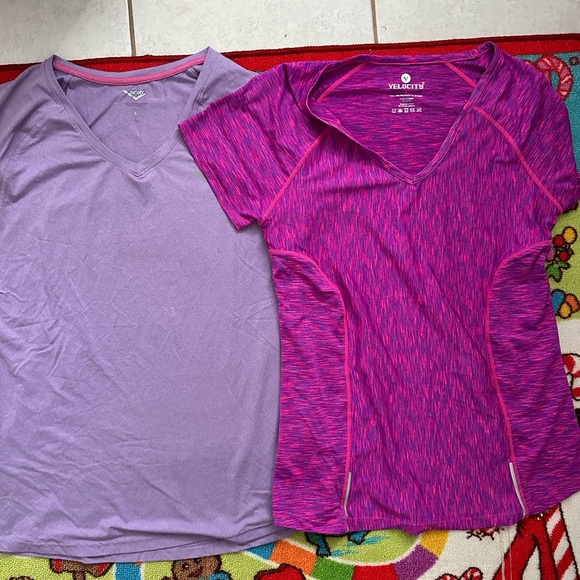 Woman’s athletic top bundle 🩷 - Picture 1 of 4